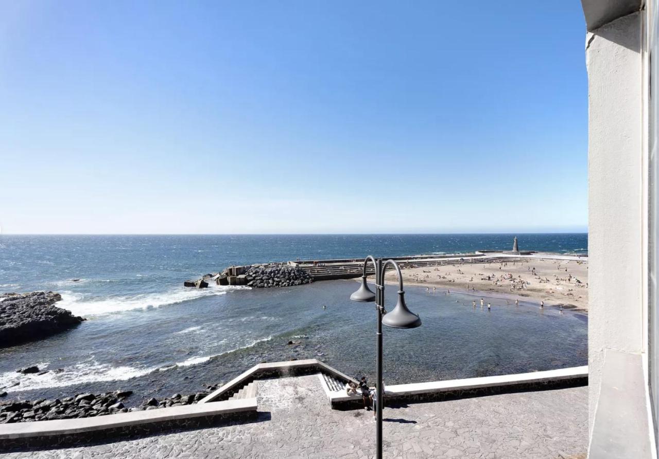 Frente Al Mar En Bajamar Baja Mar Exterior foto
